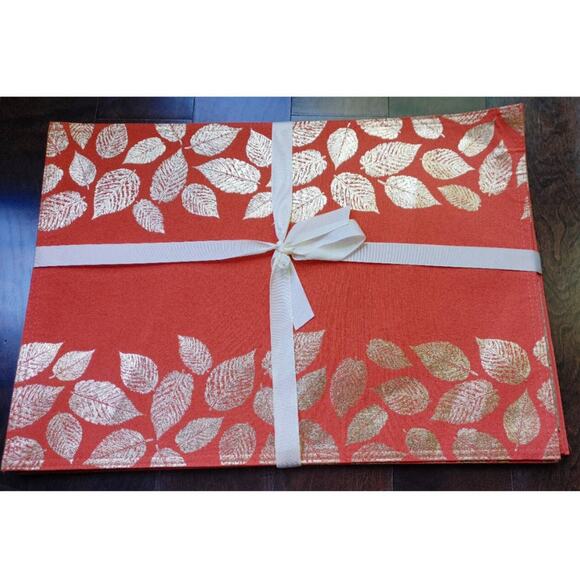 Colordrift Placemats Set of 4 Coral with Gold Metallic Leaf Pattern New - Picture 3 of 3
